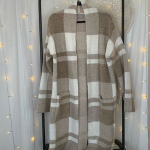 Tan and cream plaid Cyrus cardigan Size L